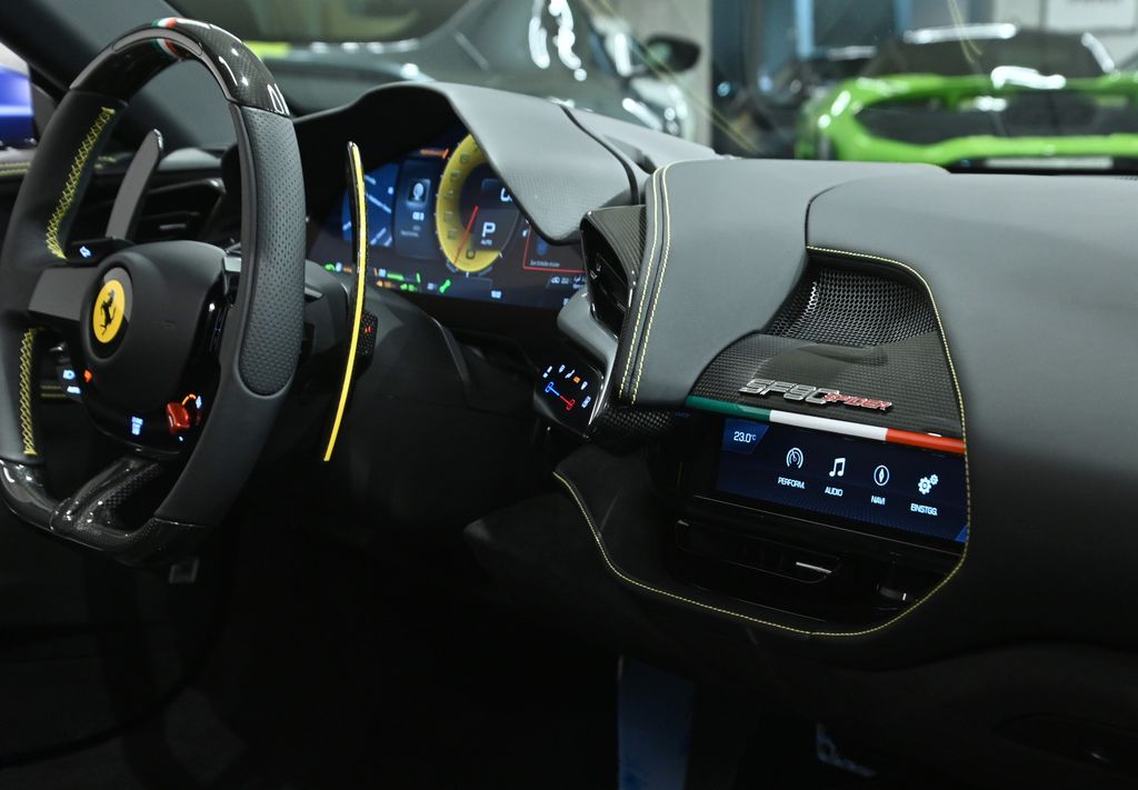 Ferrari SF90 2024