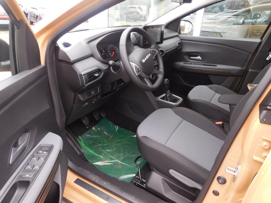 Dacia Sandero 2024