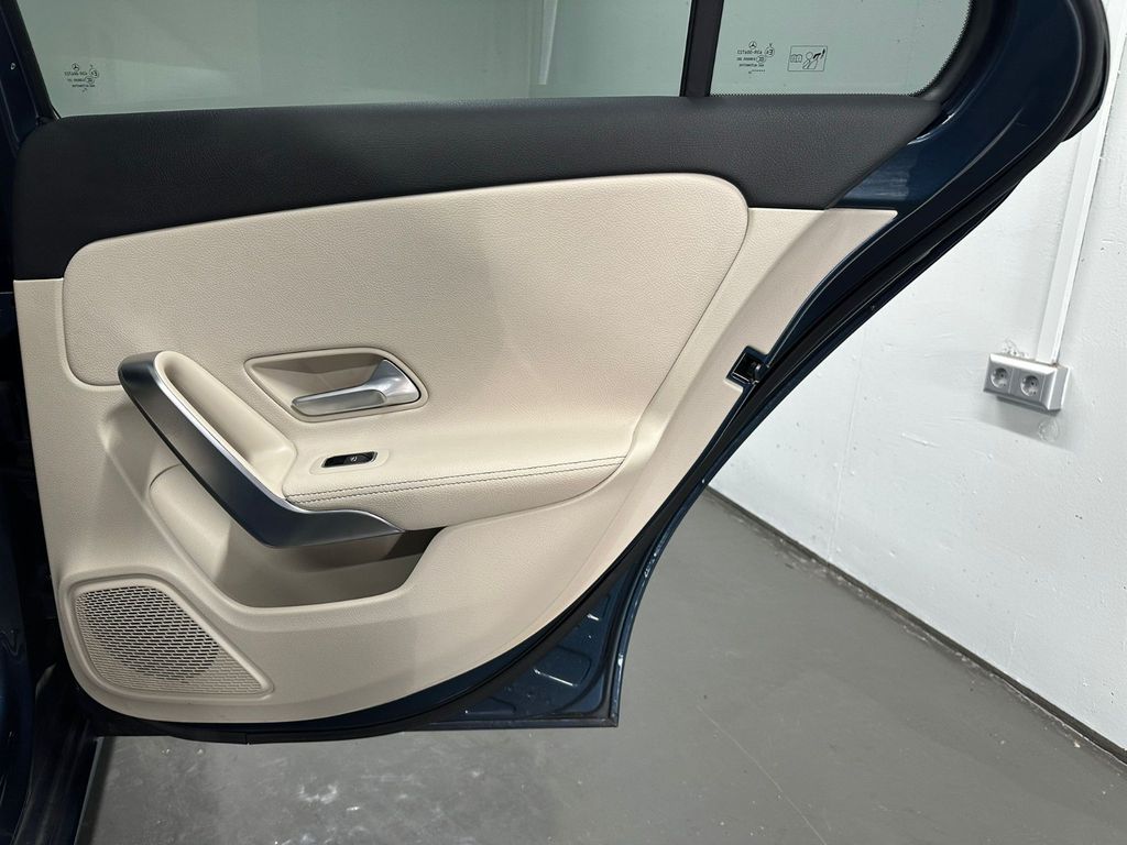 Mercedes-Benz A 180 2022