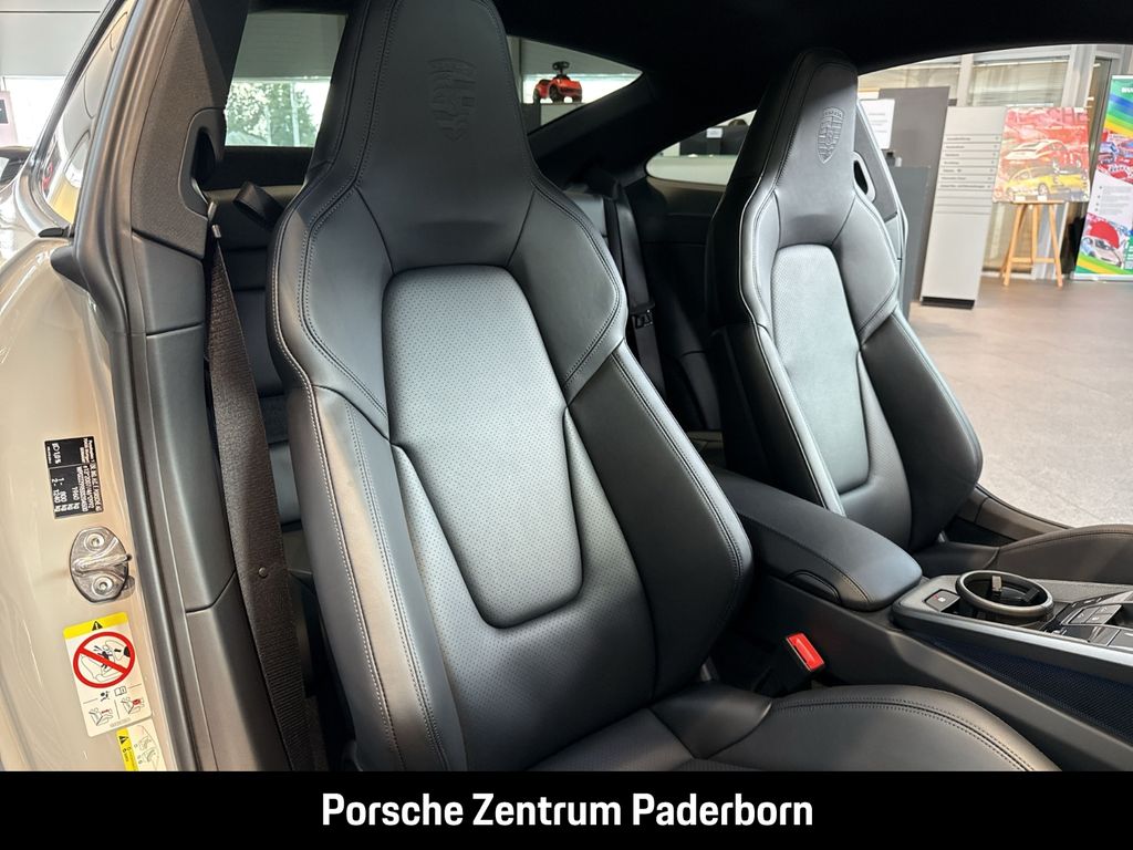 Porsche 992 2025