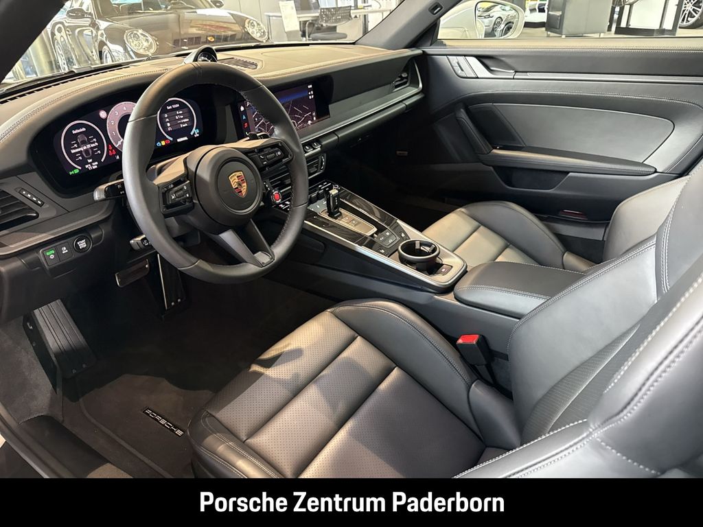 Porsche 992 2025