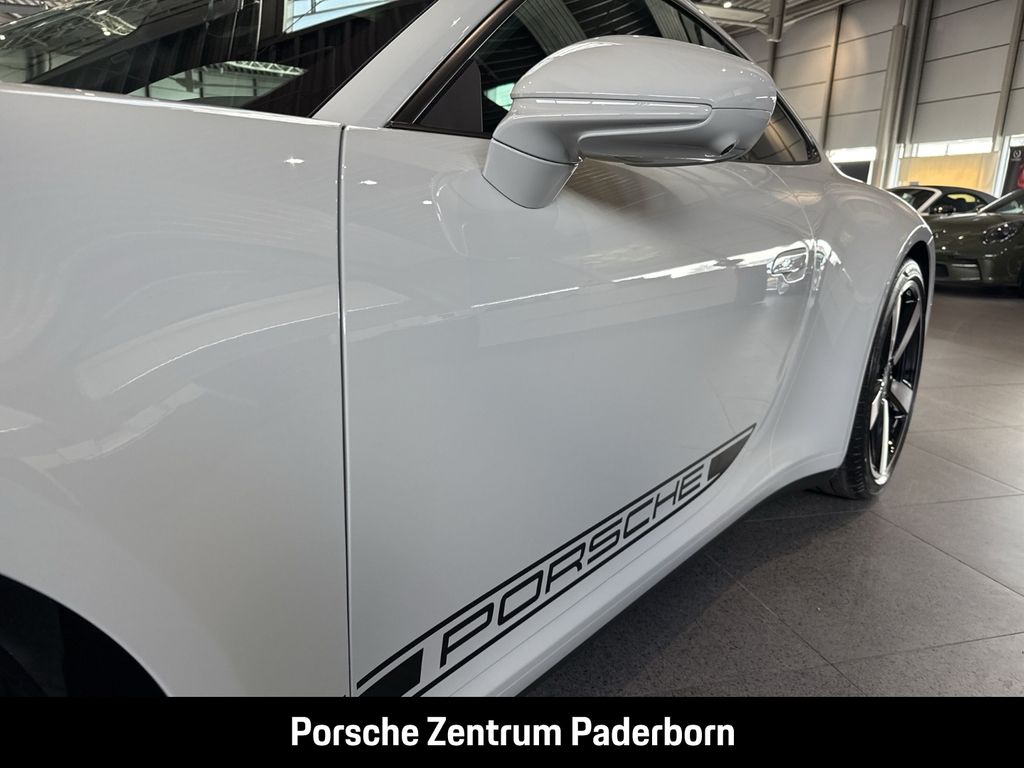 Porsche 992 2025