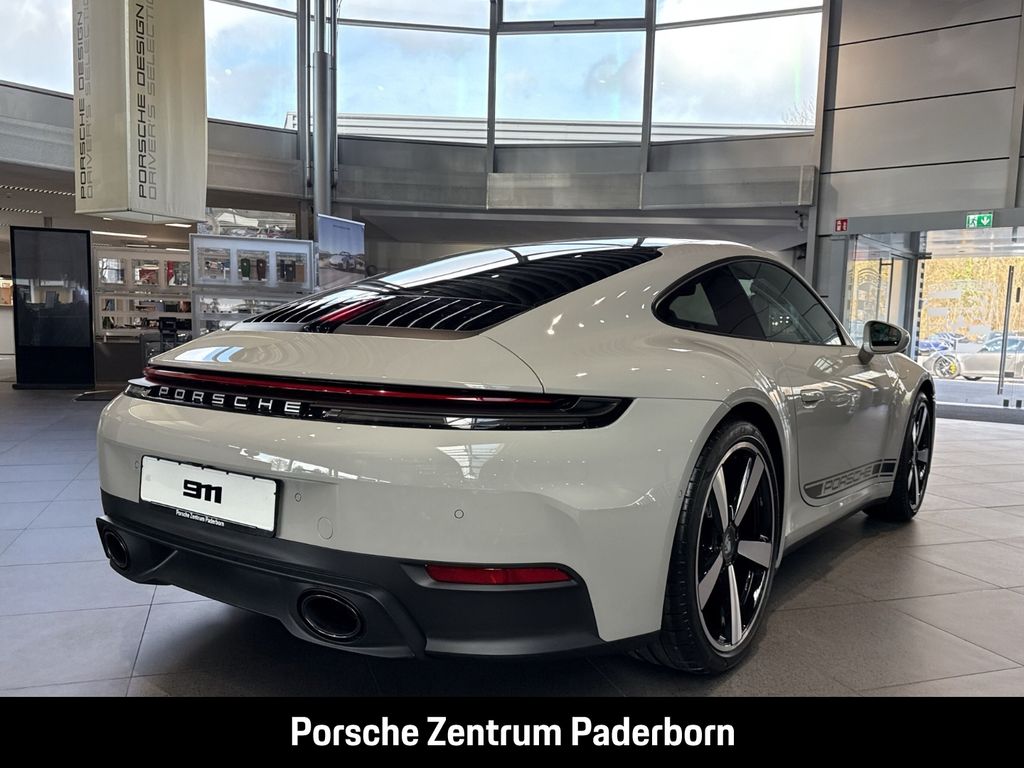 Porsche 992 2025