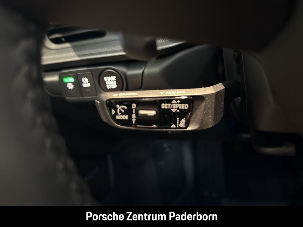 Porsche 992 2025