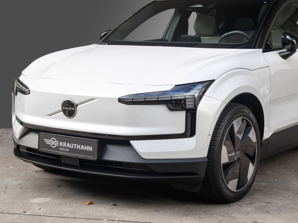 Volvo EX30 2024