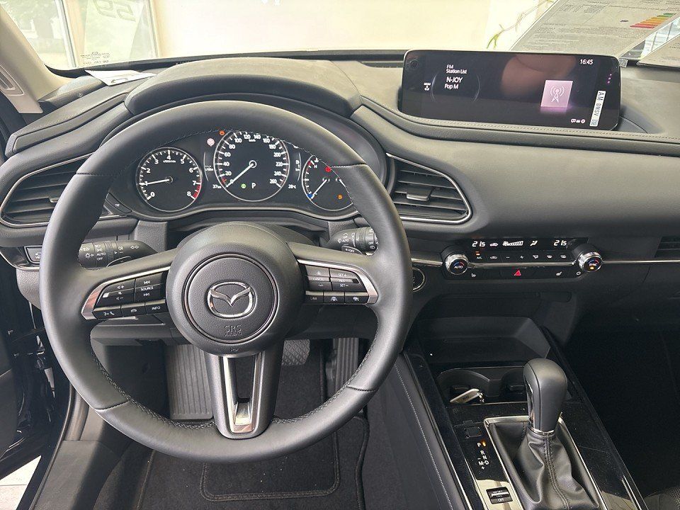 Mazda CX-30 2025