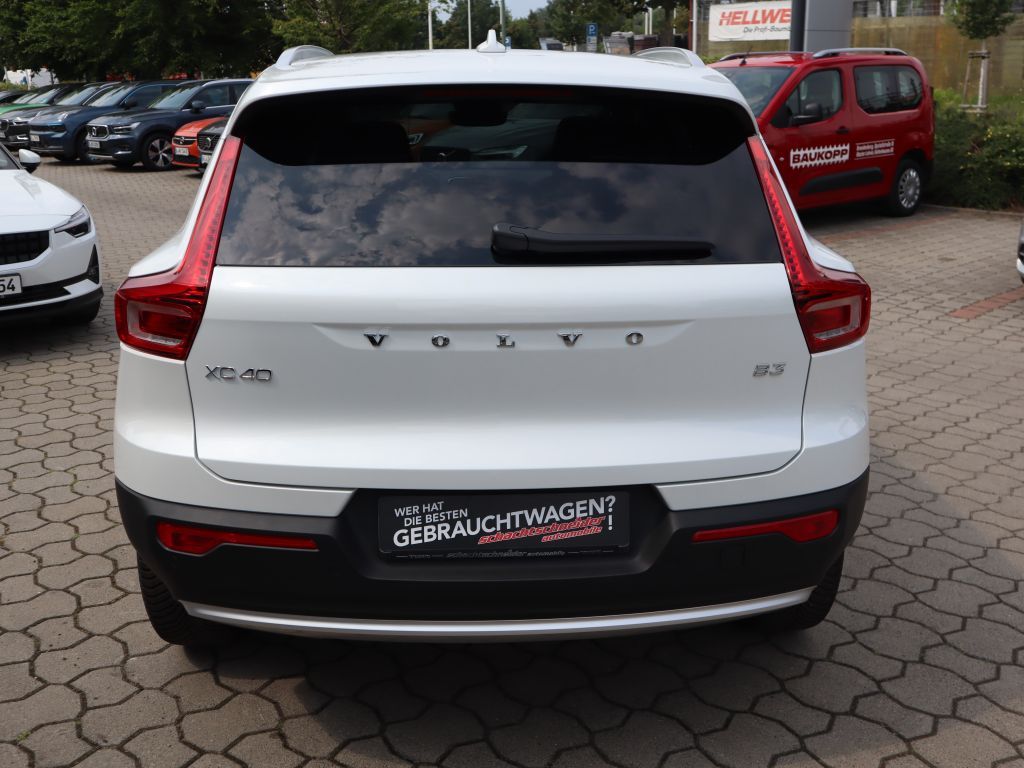 Volvo XC40 2024