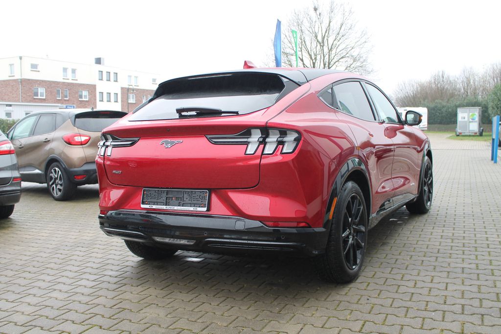 Ford Mustang Mach-E 2022