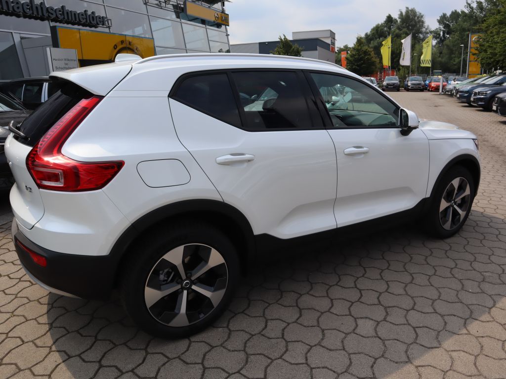 Volvo XC40 2024