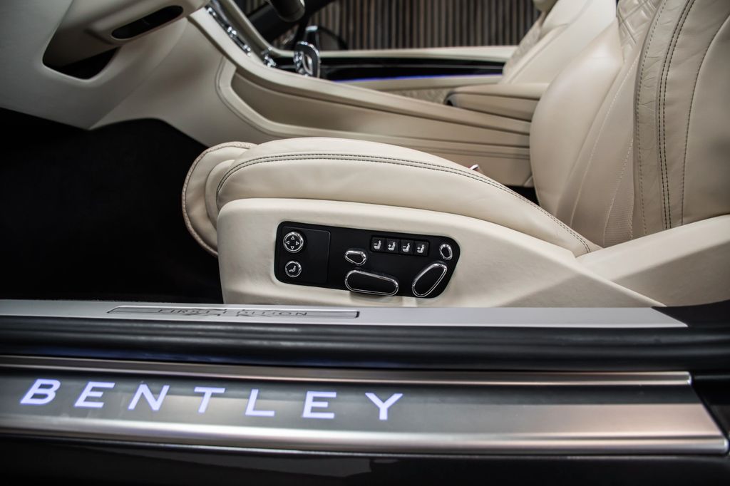 Bentley Continental GTC 2019