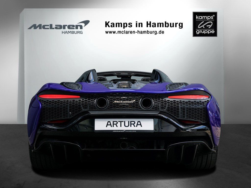 McLaren Artura 2024