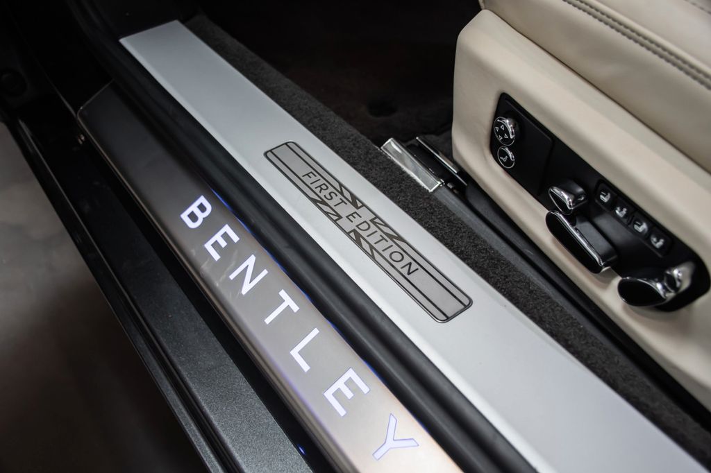 Bentley Continental GTC 2019