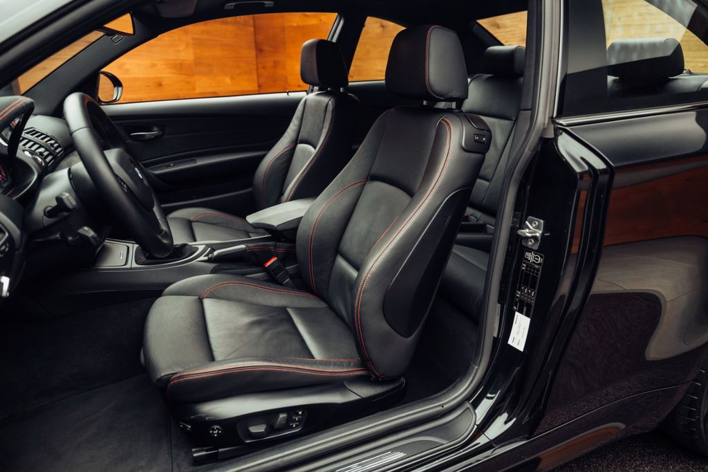 BMW 1er M Coupé 2011