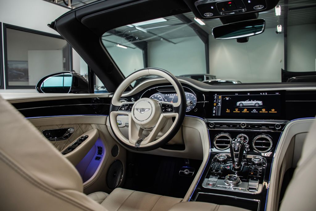 Bentley Continental GTC 2019