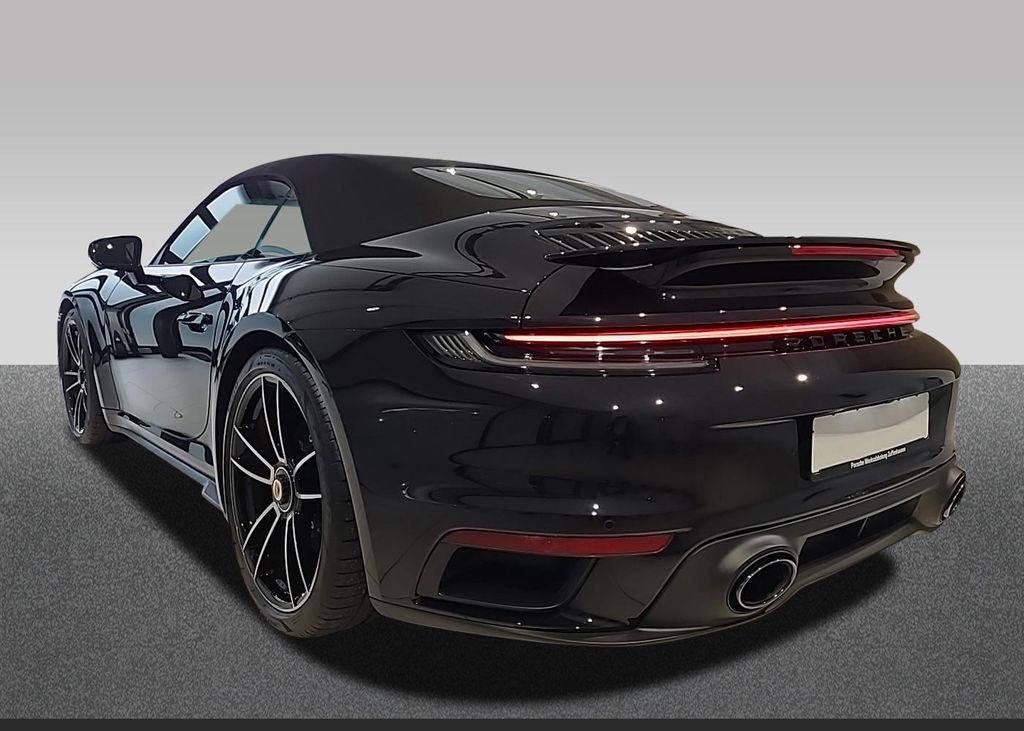 Porsche 992 2023