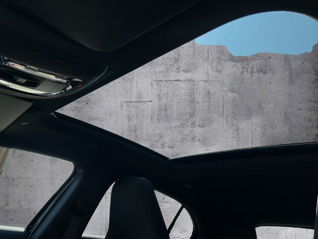 Mercedes-Benz A 200 2025