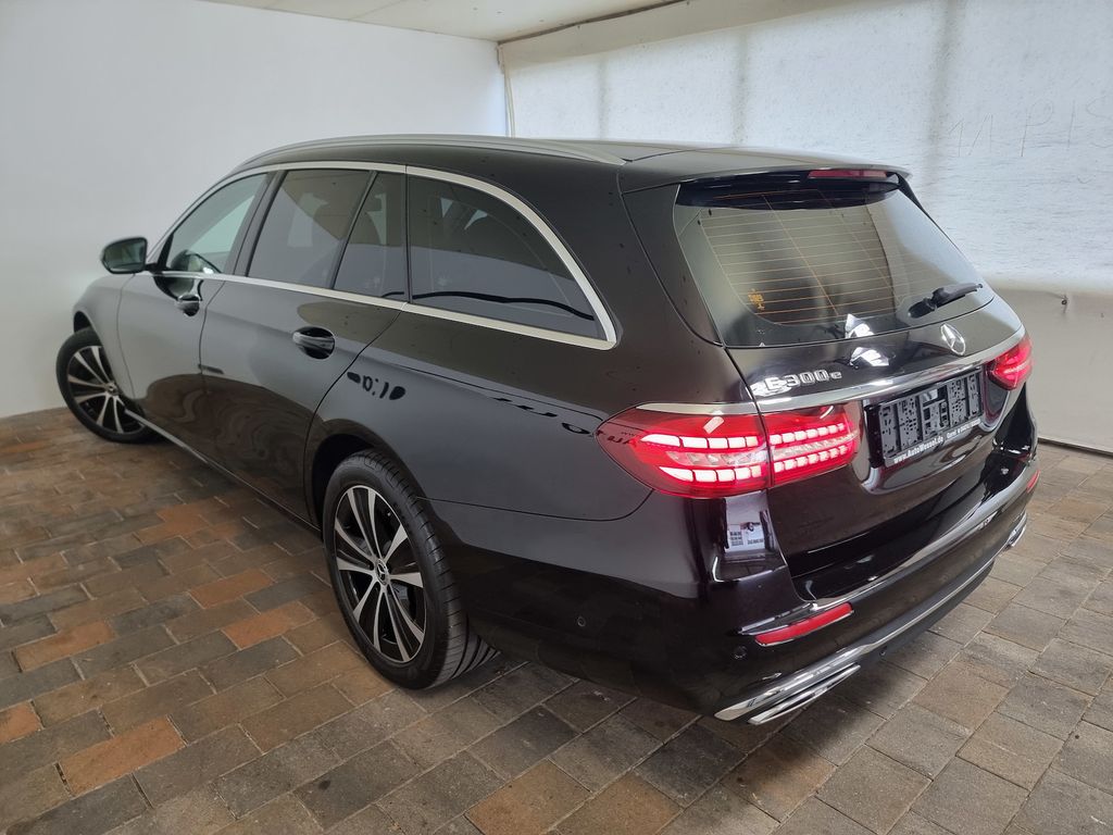 Mercedes-Benz E 300 2022
