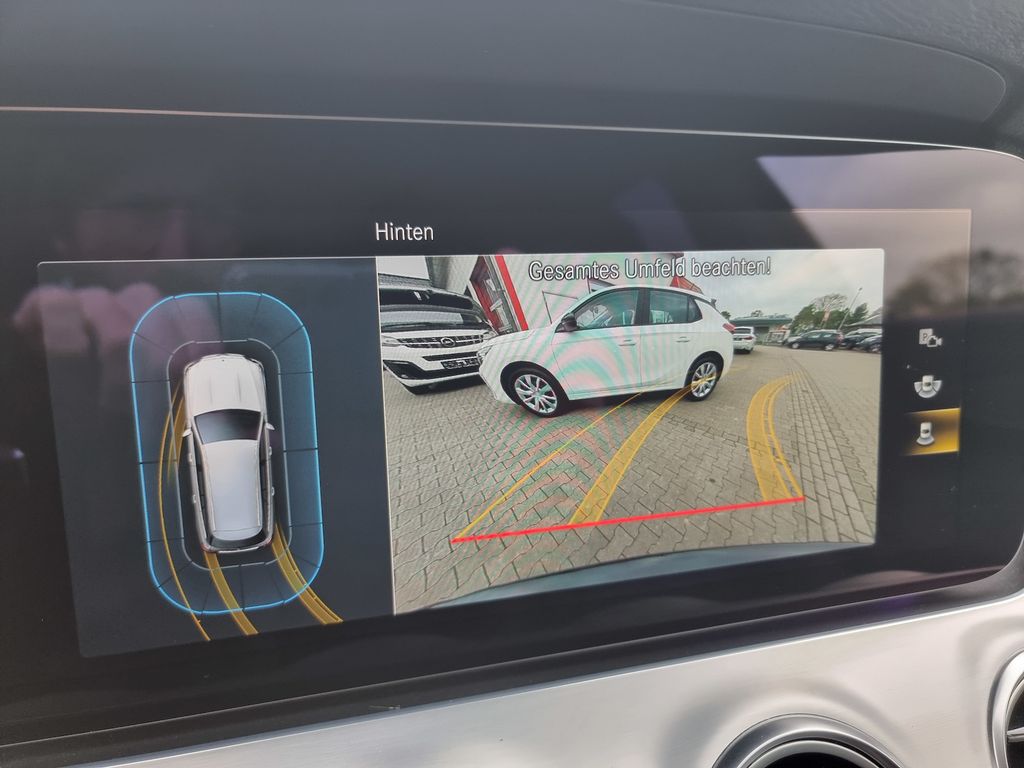 Mercedes-Benz E 300 2022