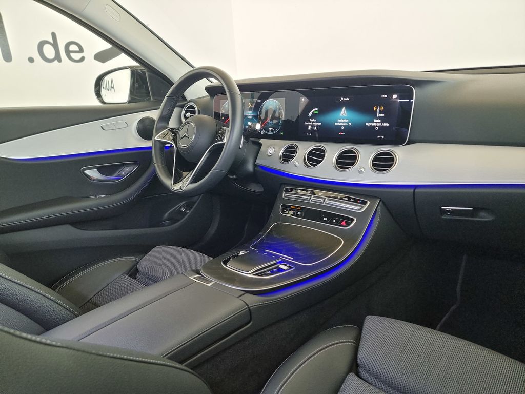 Mercedes-Benz E 300 2022