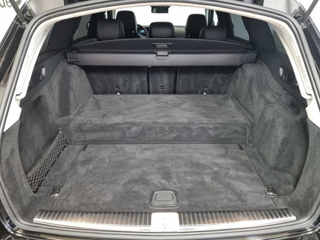 Mercedes-Benz E 300 2022