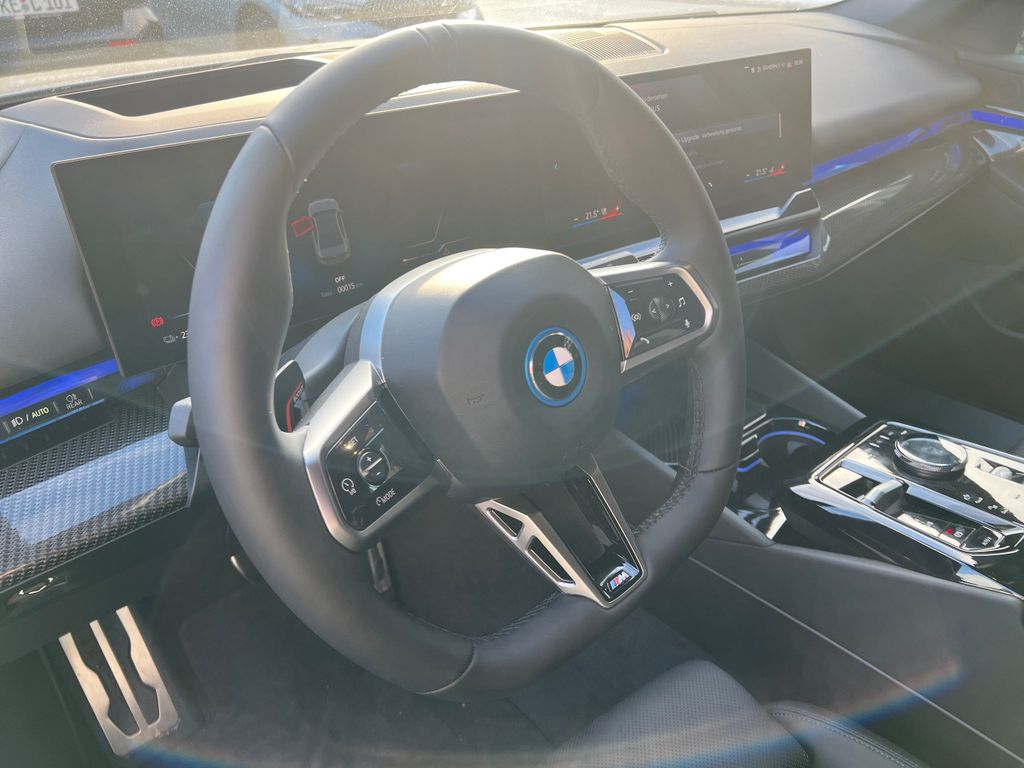 BMW i5 2025