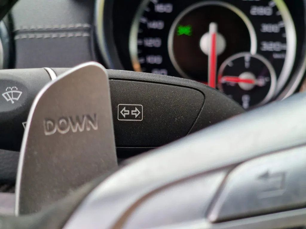 Mercedes-Benz SL 63 AMG 2012