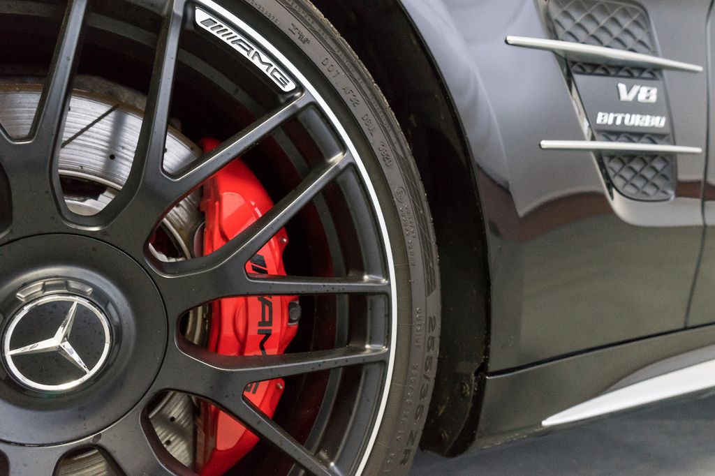 Mercedes-Benz SL 63 AMG 2016