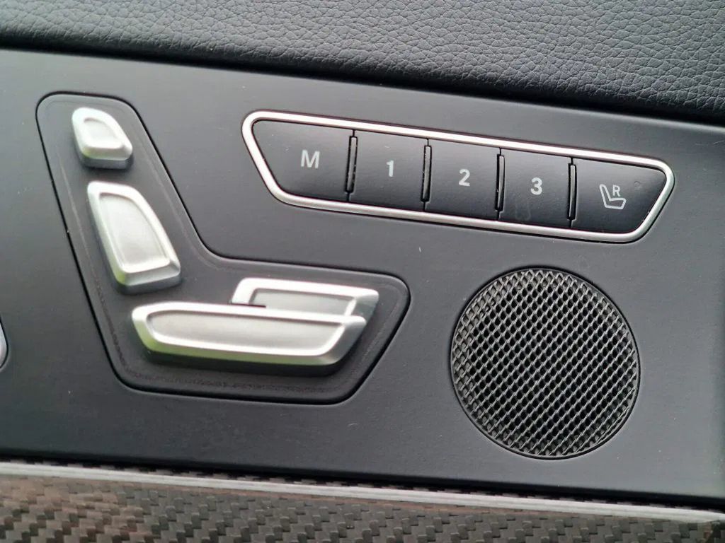 Mercedes-Benz SL 63 AMG 2012