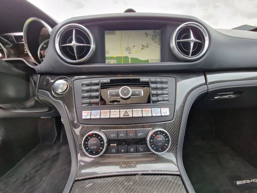 Mercedes-Benz SL 63 AMG 2012