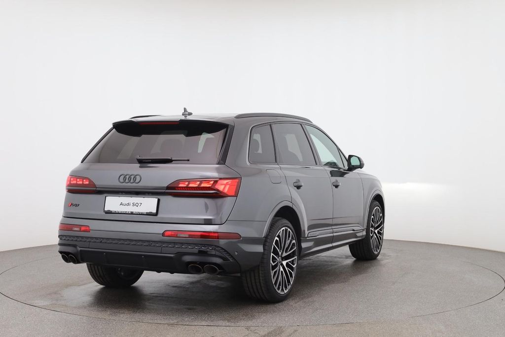 Audi SQ7 2025