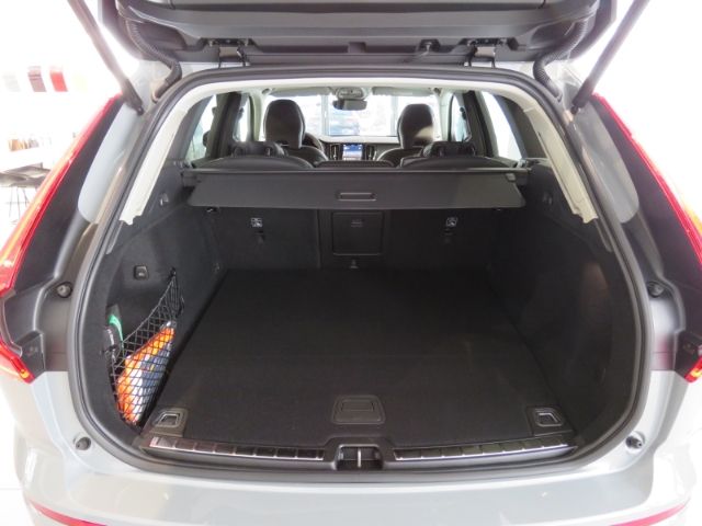 Volvo XC60 2025