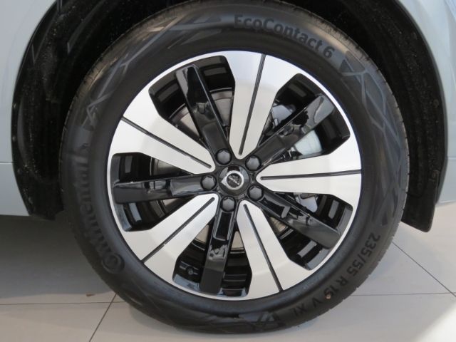 Volvo XC60 2025