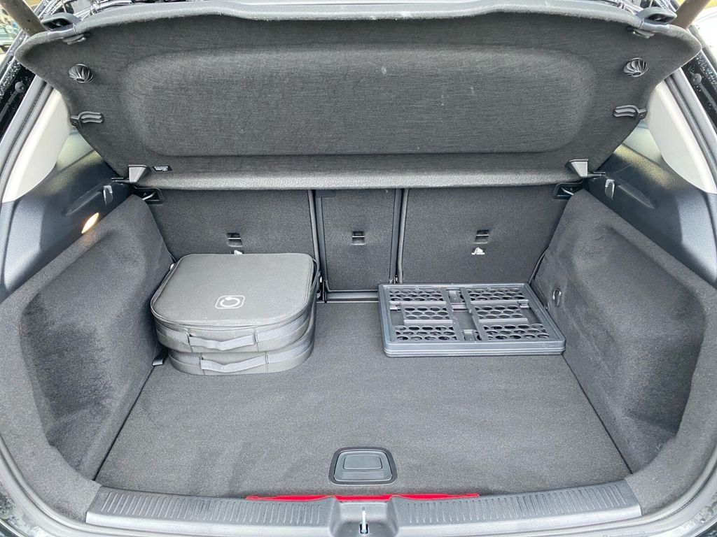 Mercedes-Benz B 250 2024