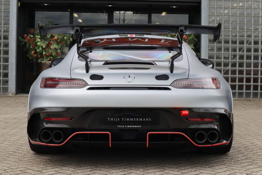 Mercedes-Benz AMG GT 2025