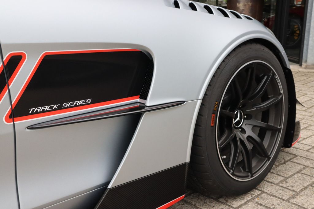 Mercedes-Benz AMG GT 2025