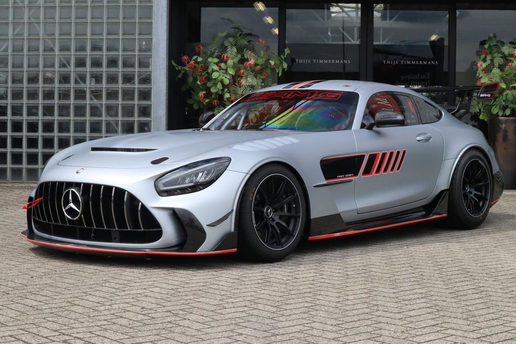 Mercedes-Benz AMG GT 2025