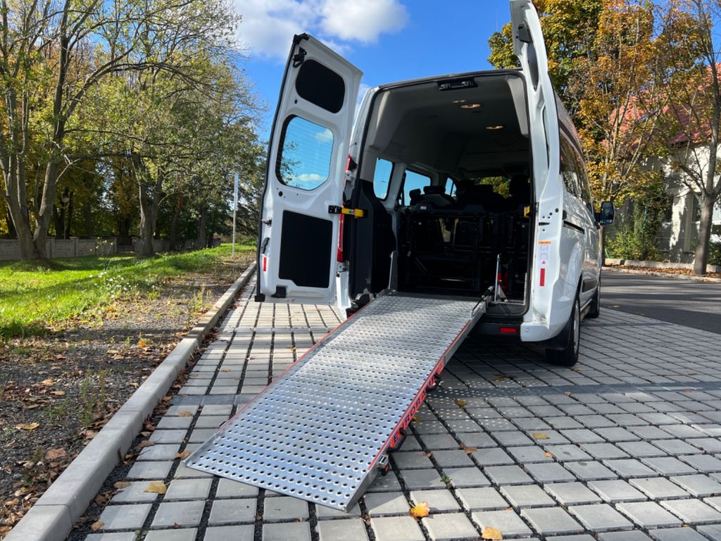 Ford Tourneo Custom 2021