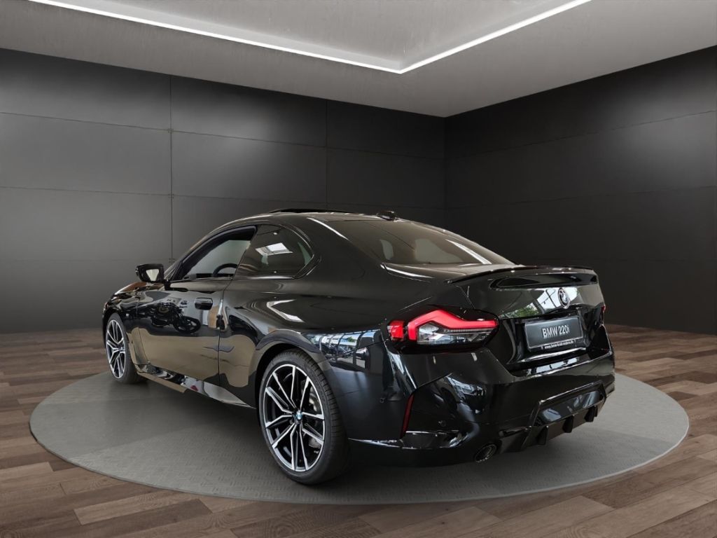 BMW 220 2024