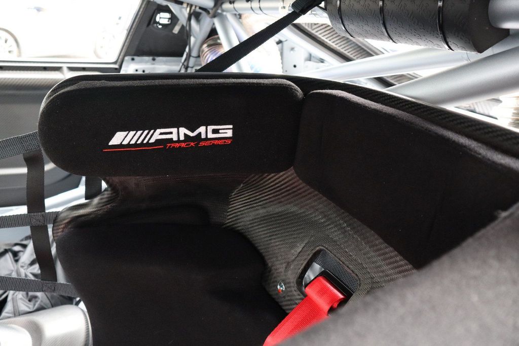 Mercedes-Benz AMG GT 2025