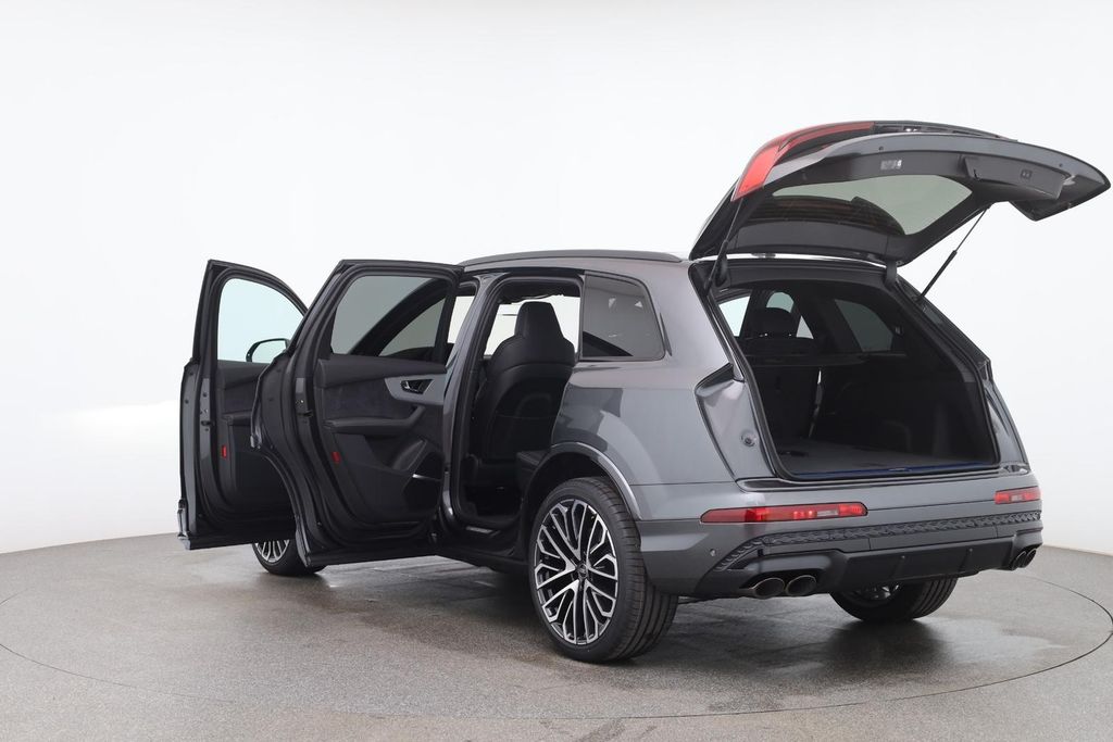 Audi SQ7 2025