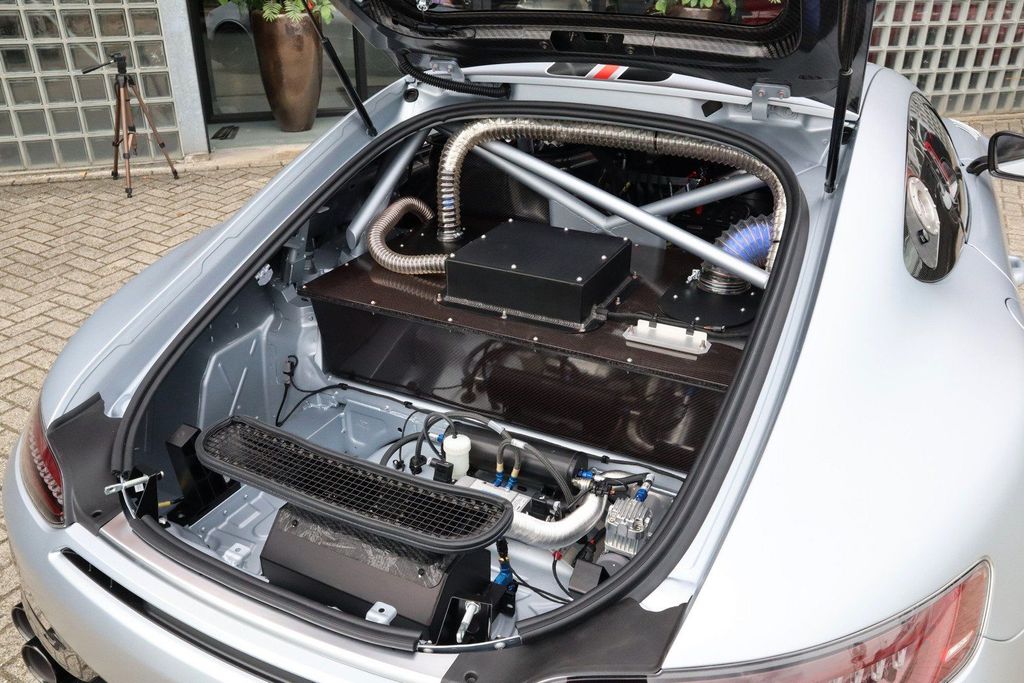 Mercedes-Benz AMG GT 2025