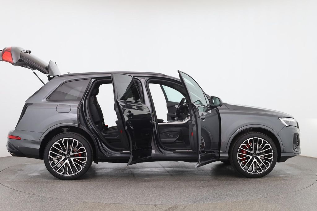 Audi SQ7 2025
