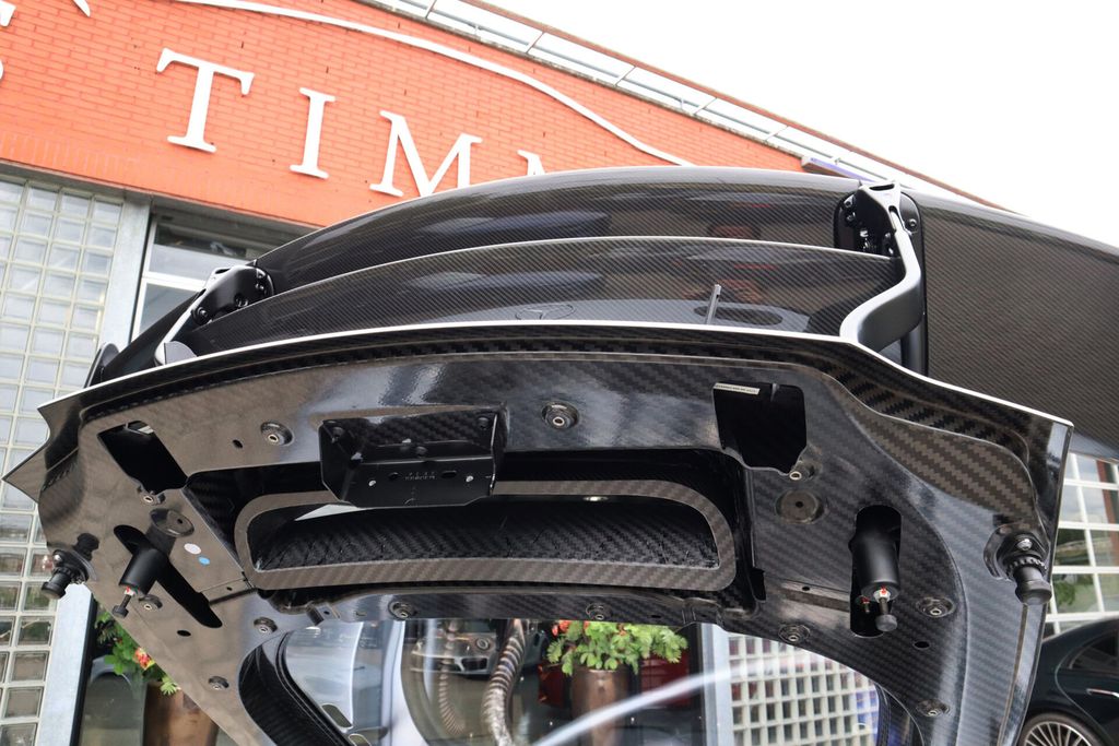 Mercedes-Benz AMG GT 2025