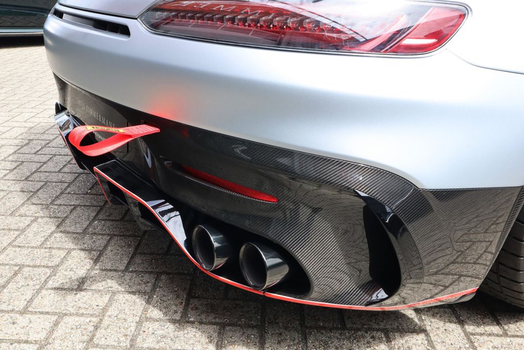 Mercedes-Benz AMG GT 2025