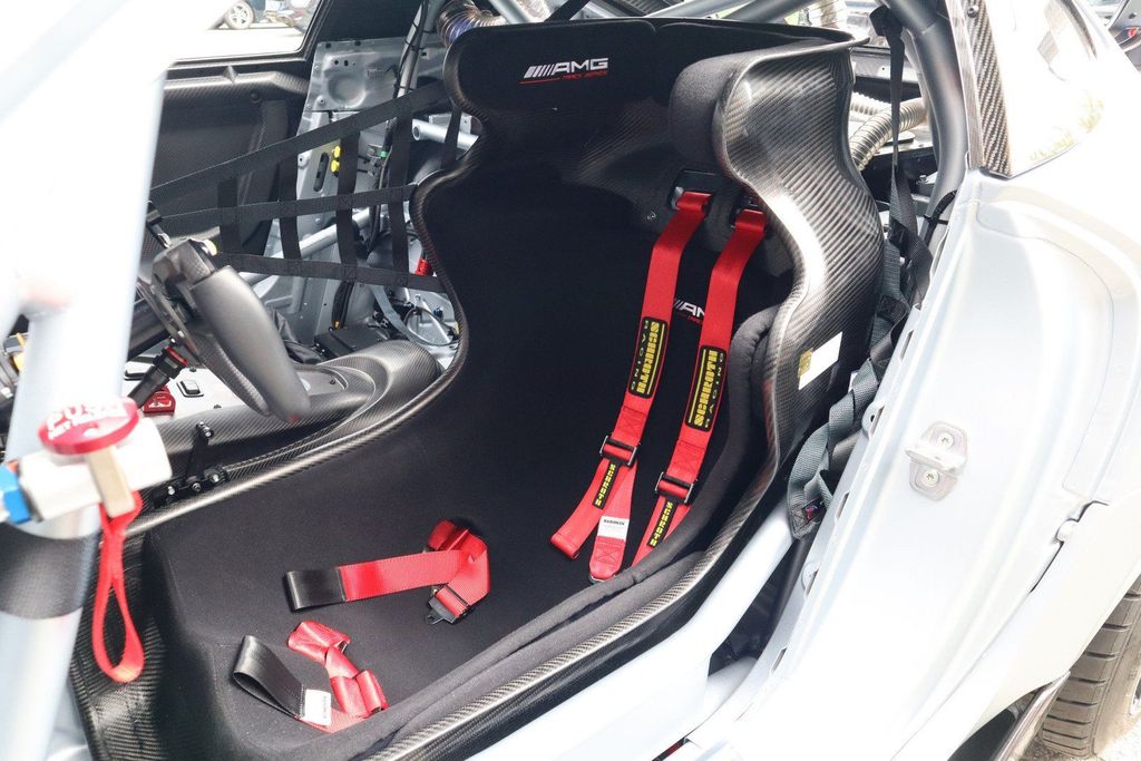 Mercedes-Benz AMG GT 2025