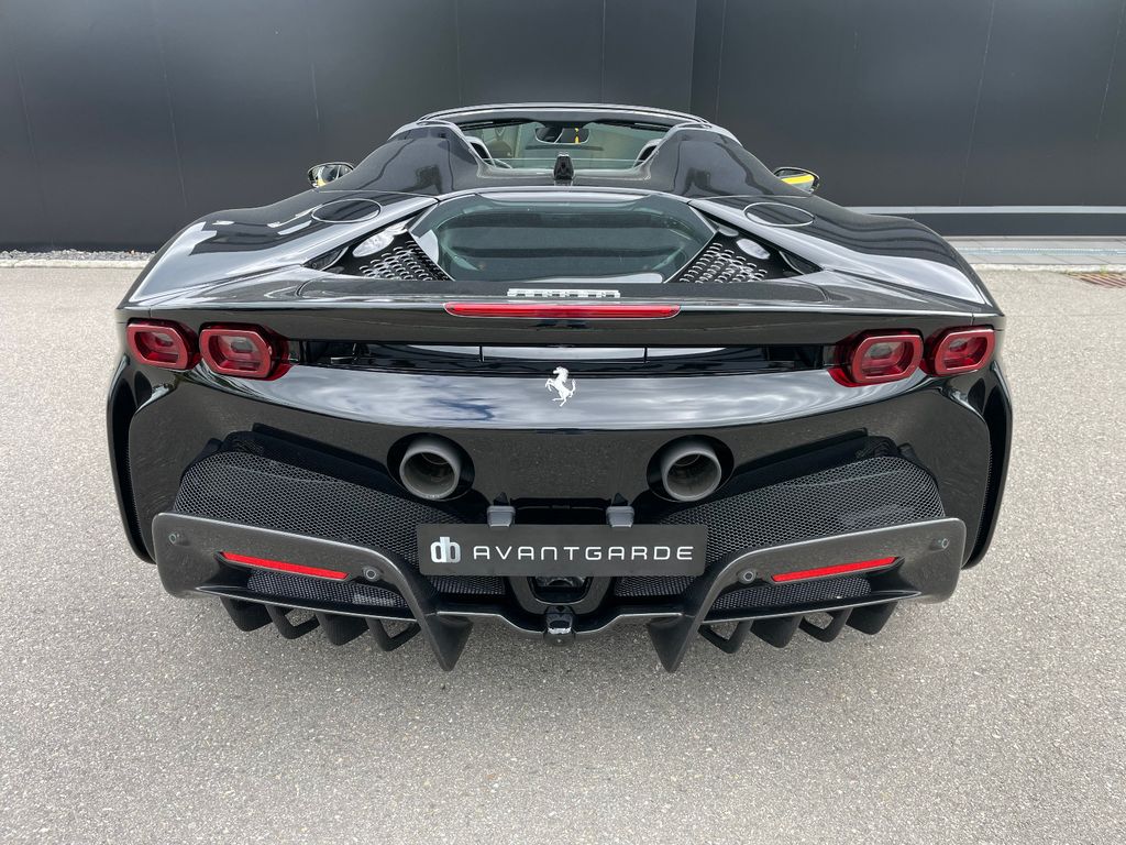 Ferrari SF90
