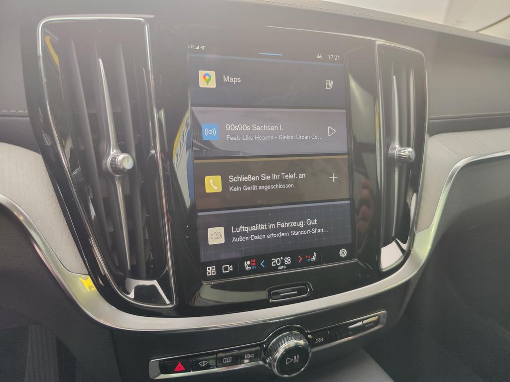 Volvo V60 2024