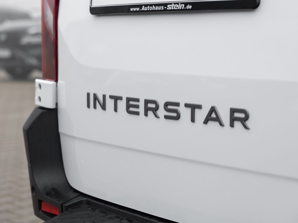 Nissan Interstar