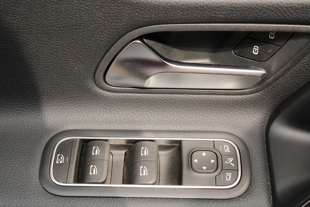 Mercedes-Benz A 220 2021