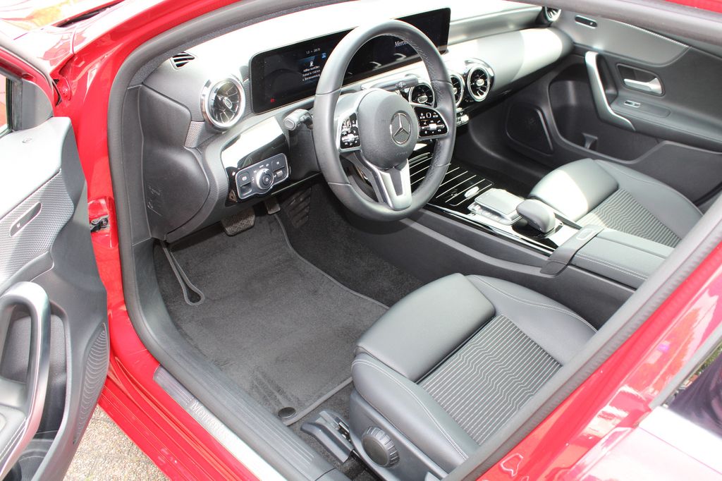 Mercedes-Benz A 220 2021
